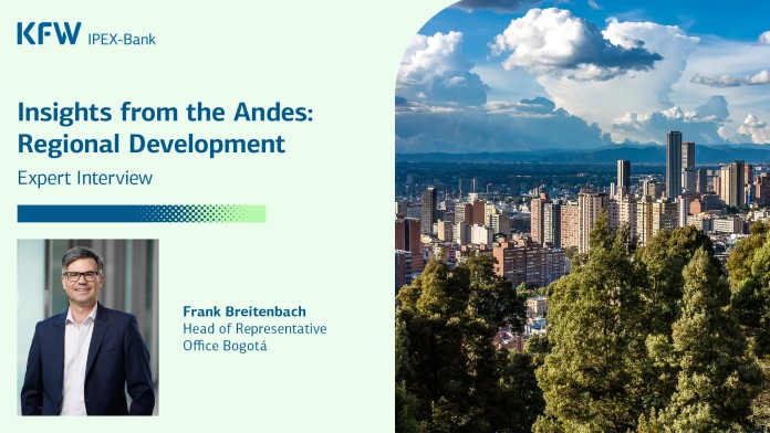 Portrait Frank Breitenbach und Blick auf die Skyline von Bogotá