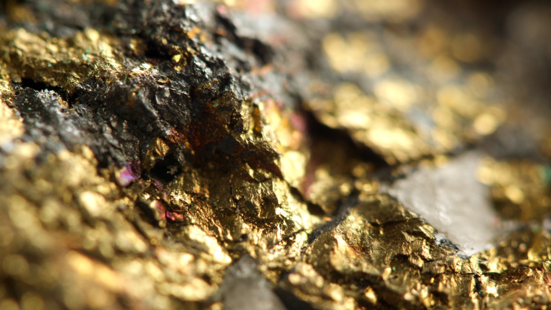 glitzernder Goldklumpen