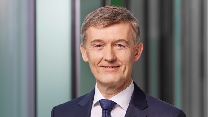 Portrait Dr. Carsten Wiebers