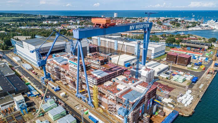 Blick auf Werft von oben