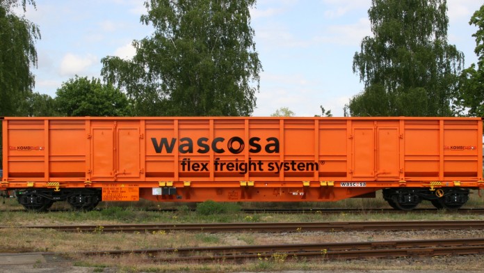 Güterwaggon der Firma Wascosa UK Limited