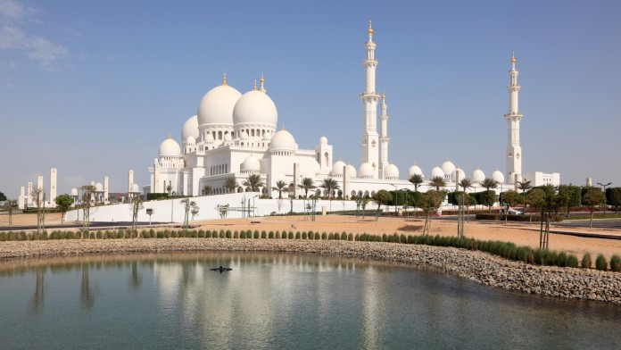 Sheikh Zayed Mosque in Abu Dhabi, VAE